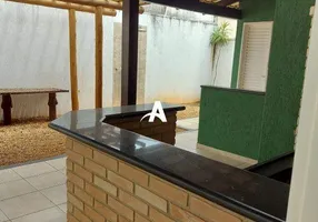 Foto 1 de Casa de Condomínio com 3 Quartos à venda, 280m² em Royal Park, Uberlândia