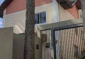 Foto 1 de Sobrado com 3 Quartos à venda, 94m² em Barreirinha, Curitiba