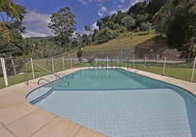 Foto 1 de Casa de Condomínio com 5 Quartos à venda, 500m² em Três Córregos, Teresópolis