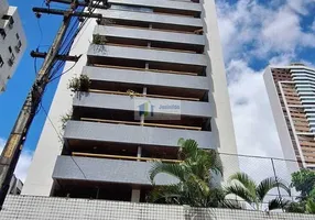 Foto 1 de Apartamento com 4 Quartos à venda, 155m² em Madalena, Recife