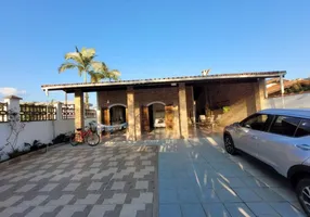 Foto 1 de Sobrado com 5 Quartos à venda, 293m² em PRAIA DE MARANDUBA, Ubatuba