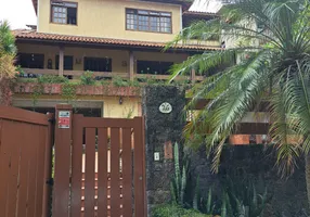 Foto 1 de Casa com 4 Quartos à venda, 360m² em Maravista, Niterói
