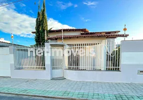 Foto 1 de Casa com 3 Quartos à venda, 216m² em Interlagos, Linhares