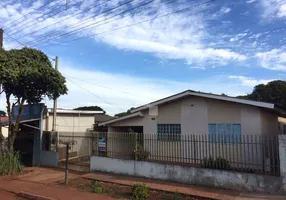 Foto 1 de Casa com 4 Quartos à venda, 157m² em Centro, Maringá