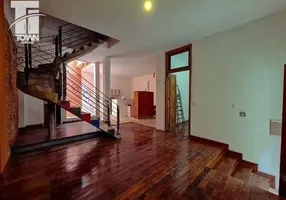 Foto 1 de Casa com 4 Quartos à venda, 240m² em Ingá, Niterói