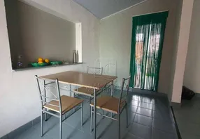 Foto 1 de Casa com 2 Quartos à venda, 57m² em Vila Curuçá, Santo André