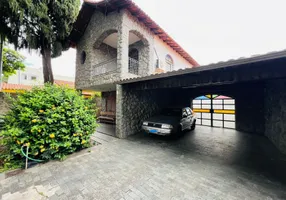 Foto 1 de Casa com 3 Quartos à venda, 360m² em Santa Amélia, Belo Horizonte