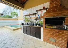 Foto 1 de Casa com 3 Quartos à venda, 286m² em Jardim Camburi, Vitória