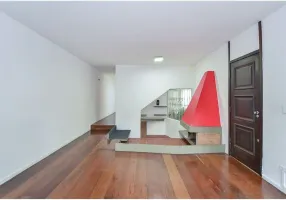 Foto 1 de Casa de Condomínio com 5 Quartos à venda, 183m² em Chácara Monte Alegre, São Paulo