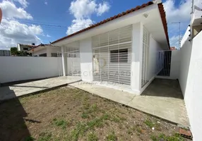 Foto 1 de Casa com 3 Quartos à venda, 312m² em Ipês, João Pessoa