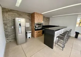 Foto 1 de Apartamento com 2 Quartos à venda, 57m² em João Pinheiro, Belo Horizonte