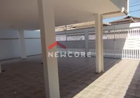 Foto 1 de Casa de Condomínio com 2 Quartos à venda, 57m² em Sítio do Campo, Praia Grande