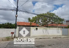 Foto 1 de Casa com 3 Quartos à venda, 217m² em Bancários, João Pessoa