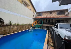 Foto 1 de Sobrado com 3 Quartos à venda, 300m² em Jardim Santa Clara, Guarulhos