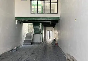 Foto 1 de Ponto Comercial para alugar, 220m² em Vila Assuncao, Santo André