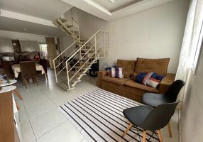 Foto 1 de Casa de Condomínio com 2 Quartos à venda, 70m² em Porto Canoa, Serra