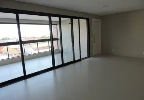 Foto 1 de Apartamento com 3 Quartos à venda, 204m² em Centro, Araçatuba