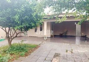 Foto 1 de Casa com 3 Quartos à venda, 400m² em Tibery, Uberlândia