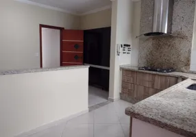 Foto 1 de Sobrado com 3 Quartos à venda, 250m² em Vila Gonçalves, São Bernardo do Campo