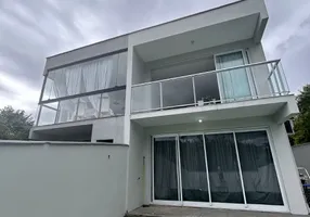 Foto 1 de Casa com 2 Quartos à venda, 216m² em Água Branca, São Francisco do Sul