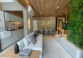 Foto 1 de Apartamento com 2 Quartos à venda, 64m² em Green Valley Alphaville, Barueri