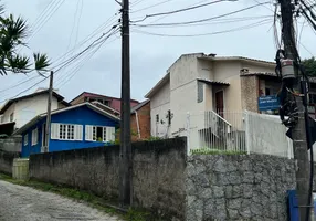 Foto 1 de Casa com 2 Quartos para alugar, 60m² em Itacorubi, Florianópolis