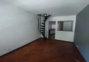 Foto 1 de Casa com 2 Quartos para alugar, 71m² em Simeria, Petrópolis