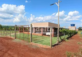 Foto 1 de Fazenda/Sítio com 3 Quartos à venda, 277m² em Area Rural de Uberlandia, Uberlândia
