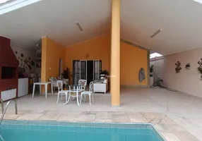 Foto 1 de Casa com 4 Quartos à venda, 250m² em Balneário Cidade Atlântica , Guarujá