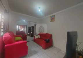 Foto 1 de Casa com 4 Quartos à venda, 230m² em Jardim Brasília, Uberlândia