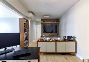 Foto 1 de Apartamento com 2 Quartos para venda ou aluguel, 66m² em Moema, São Paulo