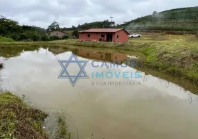 Foto 1 de Fazenda/Sítio com 4 Quartos à venda, 104m² em Garrafao, Santa Maria de Jetibá