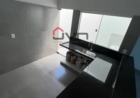 Foto 1 de Casa com 3 Quartos à venda, 72m² em Laranjeiras, Uberlândia