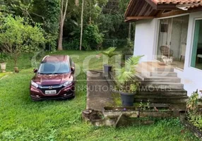 Foto 1 de Casa de Condomínio com 4 Quartos à venda, 144m² em Jardim das Palmeiras, São Paulo