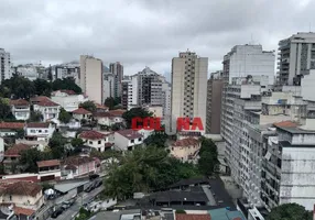 Foto 1 de Cobertura com 5 Quartos para venda ou aluguel, 305m² em Icaraí, Niterói