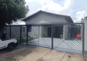Foto 1 de Casa com 3 Quartos à venda, 300m² em Setor Urias Magalhães, Goiânia