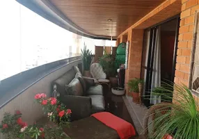 Foto 1 de Apartamento com 3 Quartos à venda, 200m² em Pompeia, São Paulo