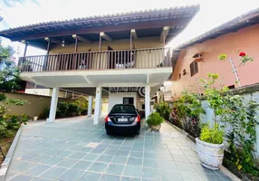 Foto 1 de Casa com 4 Quartos à venda, 298m² em Enseada, Guarujá