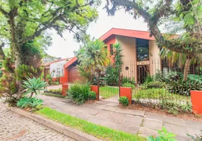 Foto 1 de Casa com 3 Quartos à venda, 250m² em Ipanema, Porto Alegre