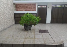Foto 1 de Casa de Condomínio com 3 Quartos à venda, 200m² em Village, Rio de Janeiro