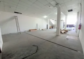 Foto 1 de Ponto Comercial para alugar, 235m² em Parque São Vicente, Mauá