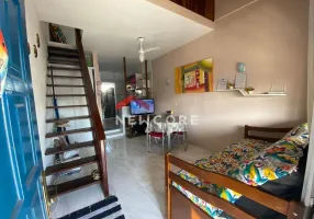 Foto 1 de Casa de Condomínio com 1 Quarto à venda, 51m² em Palmeiras, Cabo Frio