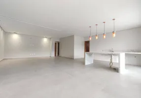 Foto 1 de Cobertura com 3 Quartos à venda, 210m² em Centro, Ubatuba