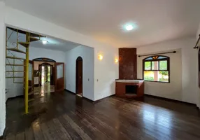 Foto 1 de Casa com 3 Quartos para venda ou aluguel, 182m² em Albuquerque, Teresópolis