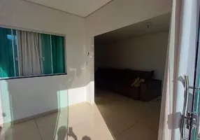 Foto 1 de Casa com 3 Quartos à venda, 200m² em Diamante, Belo Horizonte