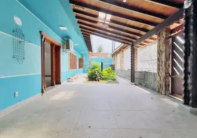 Foto 1 de Casa com 3 Quartos para alugar, 200m² em Canto do Forte, Praia Grande