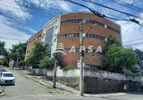 Foto 1 de Prédio Comercial com 1 Quarto para alugar, 1940m² em Caju, Rio de Janeiro