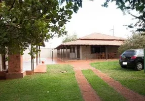 Foto 1 de Casa com 3 Quartos à venda, 130m² em Jardim Sao Gabriel, Jardinópolis