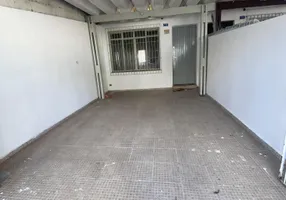 Foto 1 de Sobrado com 2 Quartos para alugar, 120m² em Jardim Santa Cruz, São Paulo