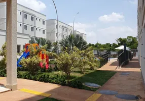 Foto 1 de Apartamento com 2 Quartos à venda, 38m² em Pioneiros, Campo Grande